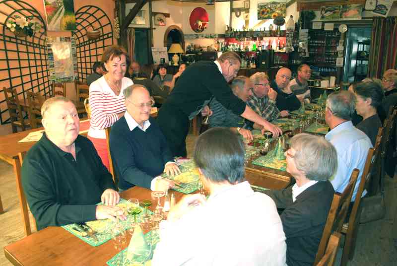 06_DSC_0141 (Sommier).jpg - ... déjeuner...